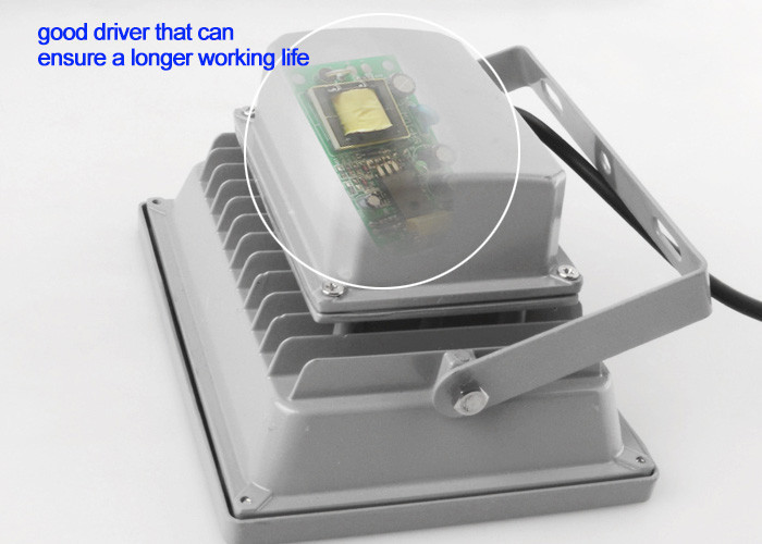 Proyector LED color RGB, potencia 10W, 20W, 30W y 50W - Imagen 13