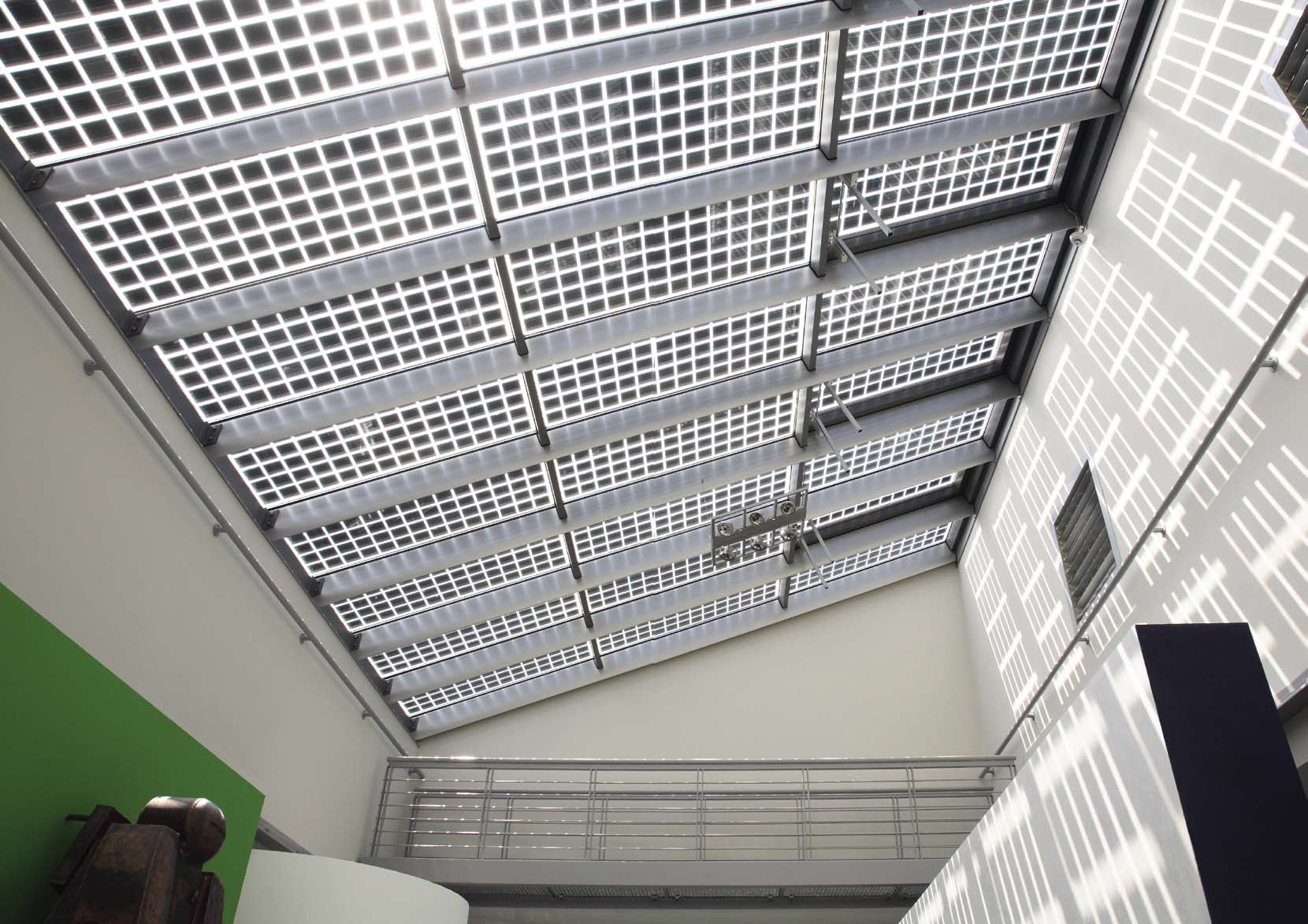 Panel solar transparente para agricultura invernaderos